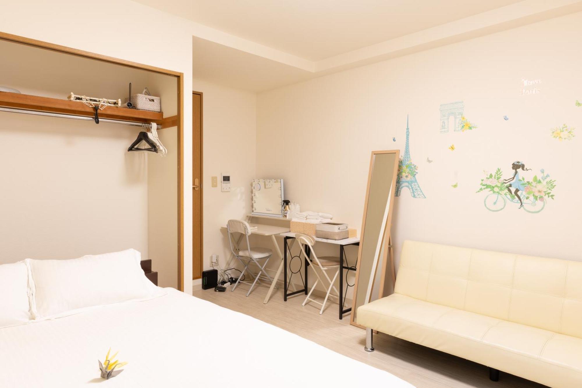 コンフィデンスロン602 Apartemen